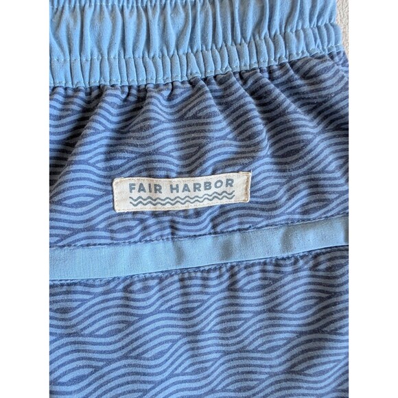 Fair Harbor Swim Shorts Mens XL Blue Wave Pattern Lined Drawstring Trunks Beach - Picture 5 of 9